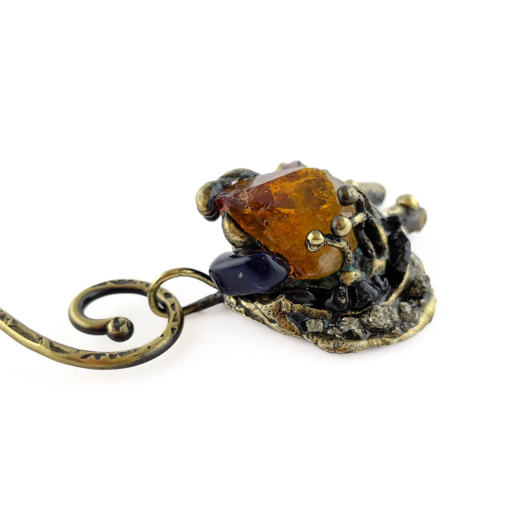 Motivar Necklace