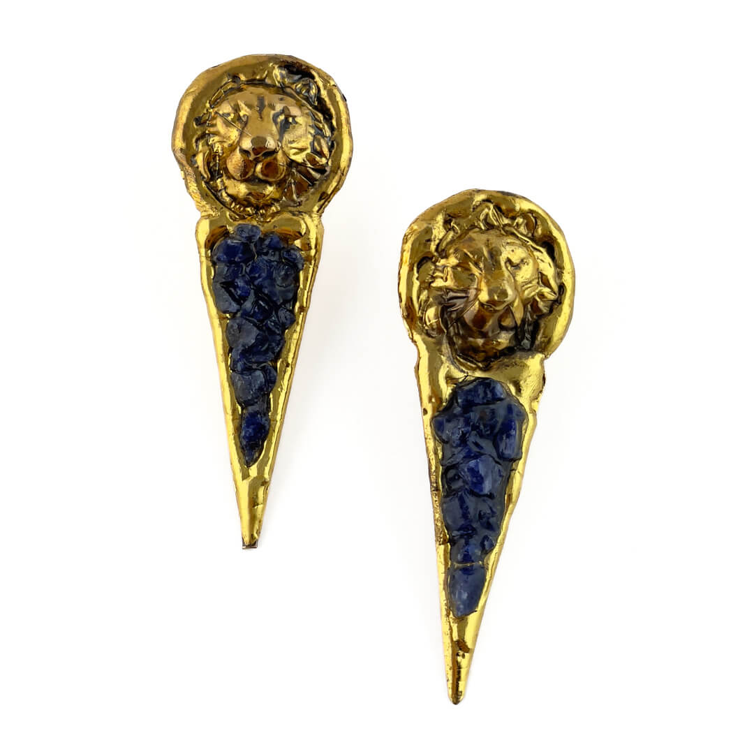 Majestoso Earrings